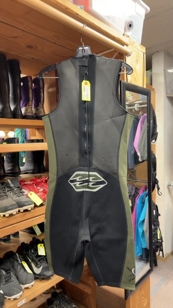 Billabong Men's Medium Sleeveless Wetsuit